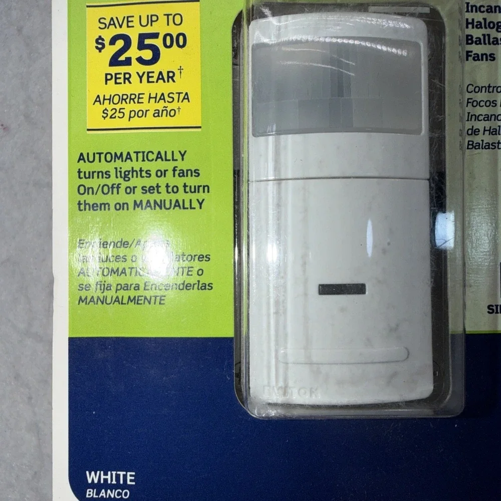 NEW Leviton Decora IPS02 Motion Sensor Auto-On Electrical LED CFL Switch White